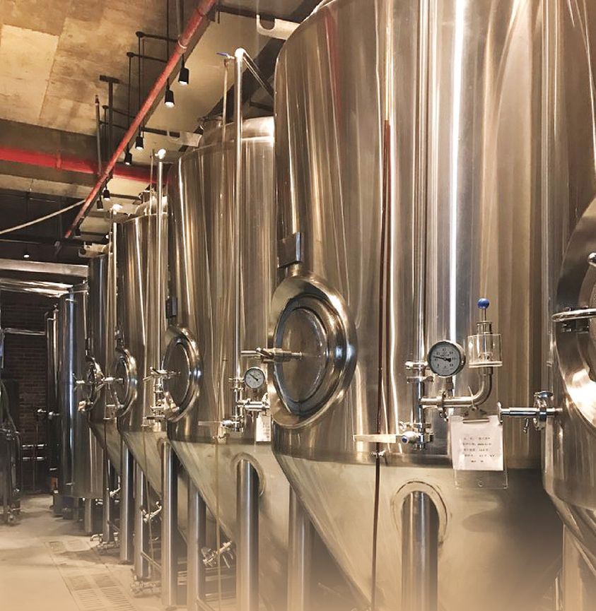 Silos, vasche in acciao per birra, vino, ecc.